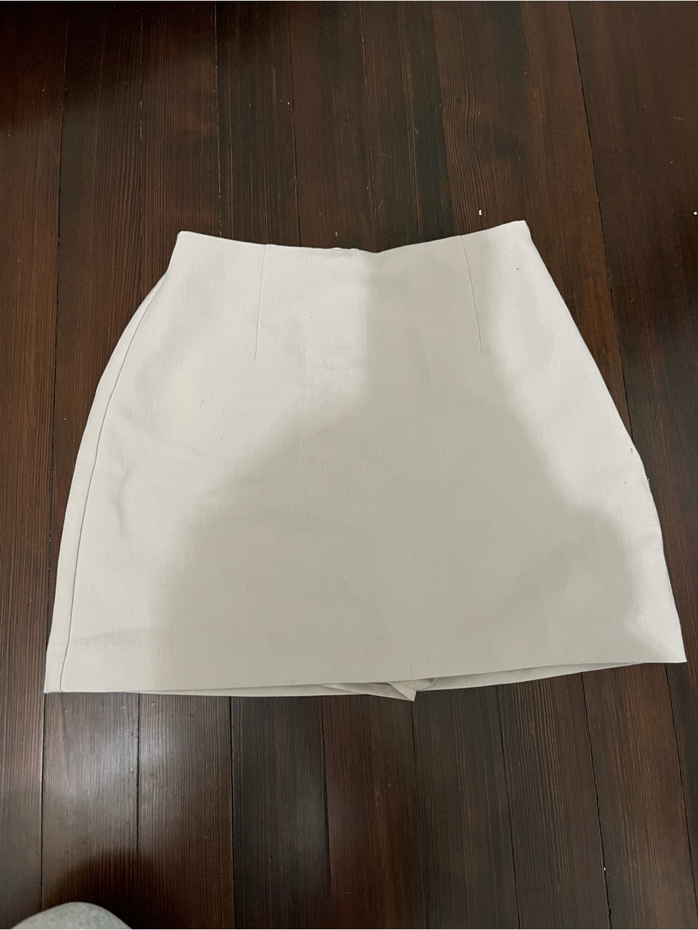 Abercrombie & Fitch Cream Mini skort